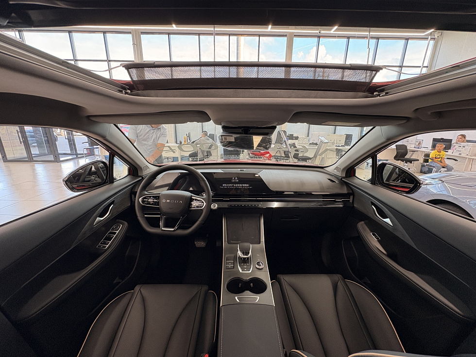 Omoda C5 Стиль (2024), красный