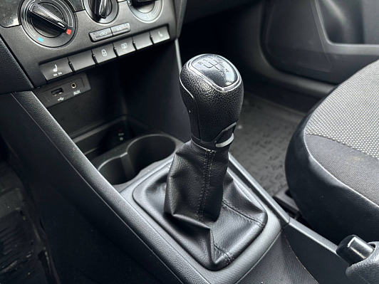 Skoda Rapid Hockey Edition Ambition, 2017 года, пробег 97000 км