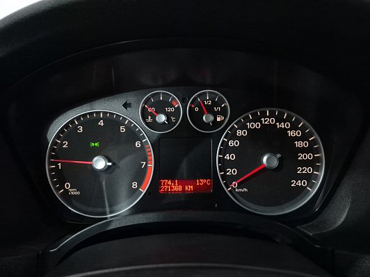 Ford Focus Ghia, 2007 года, пробег 271369 км