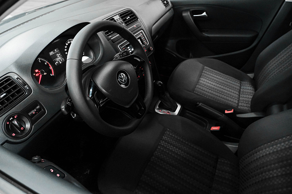 Volkswagen Polo Trendline, 2019 года, пробег 112336 км