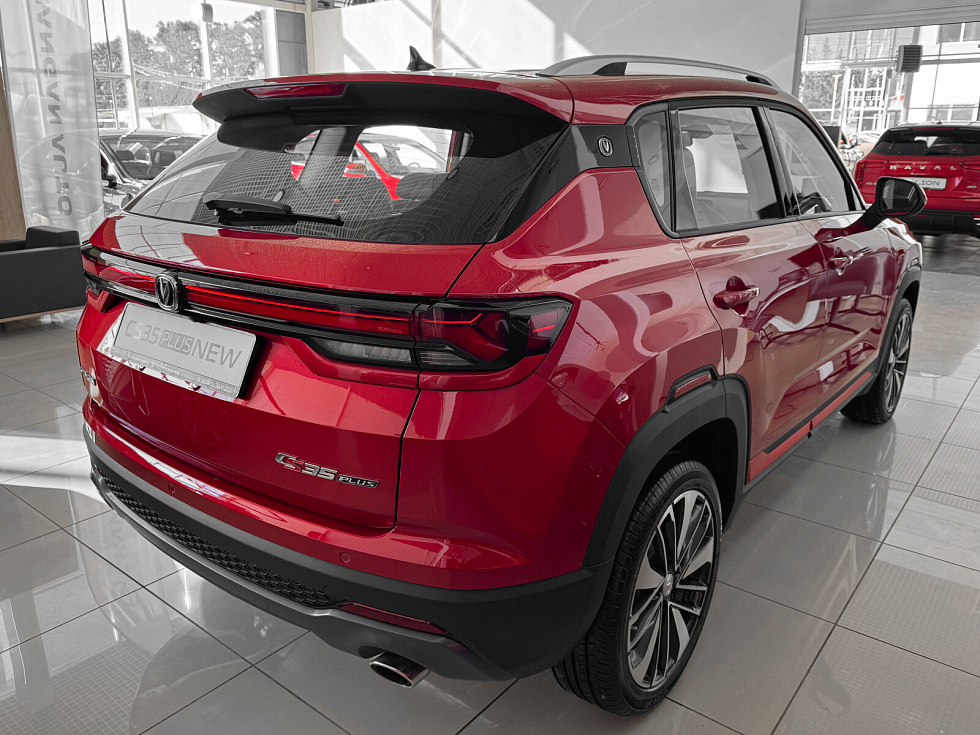Changan CS35 Plus Техно, красный