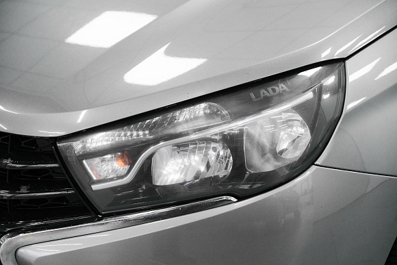 Lada (ВАЗ) Vesta Luxe Multimedia (2019-2021), 2018 года, пробег 144454 км