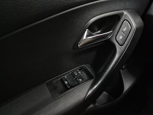 Volkswagen Polo Trendline, 2013 года, пробег 201169 км