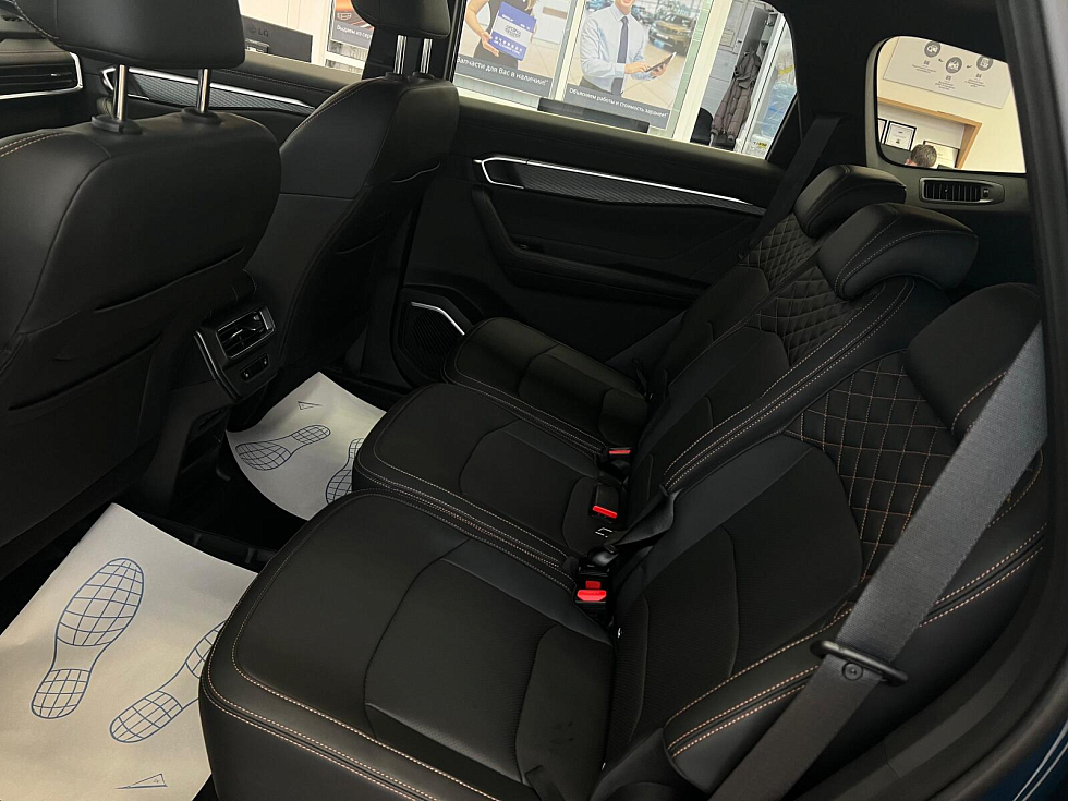 Geely Okavango Luxury, синий