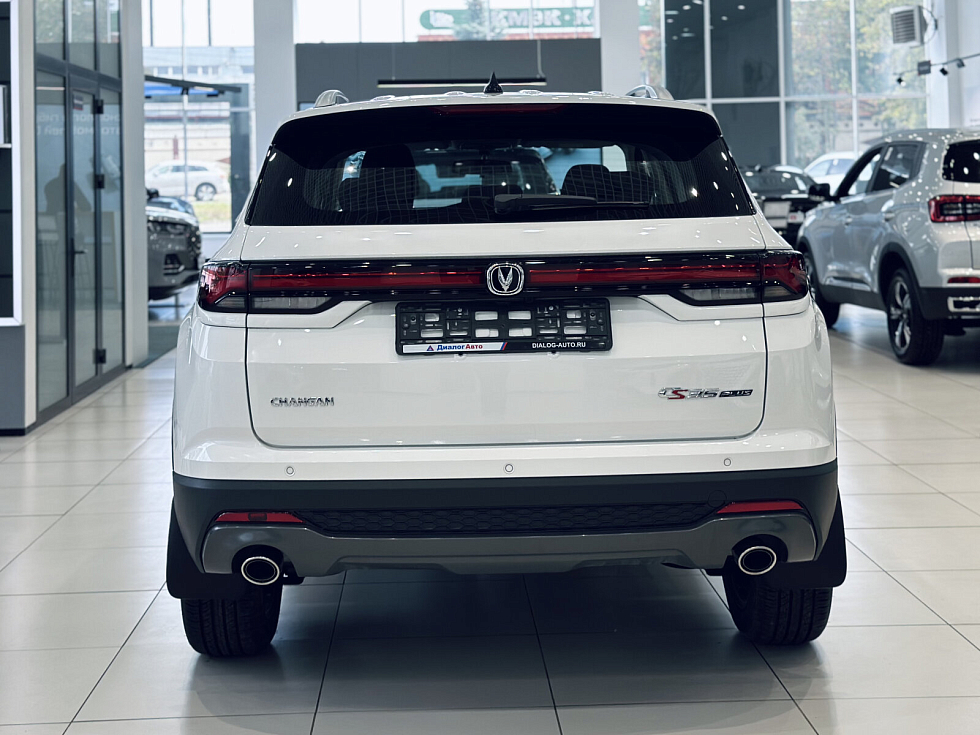 Changan CS35 Plus Комфорт, белый