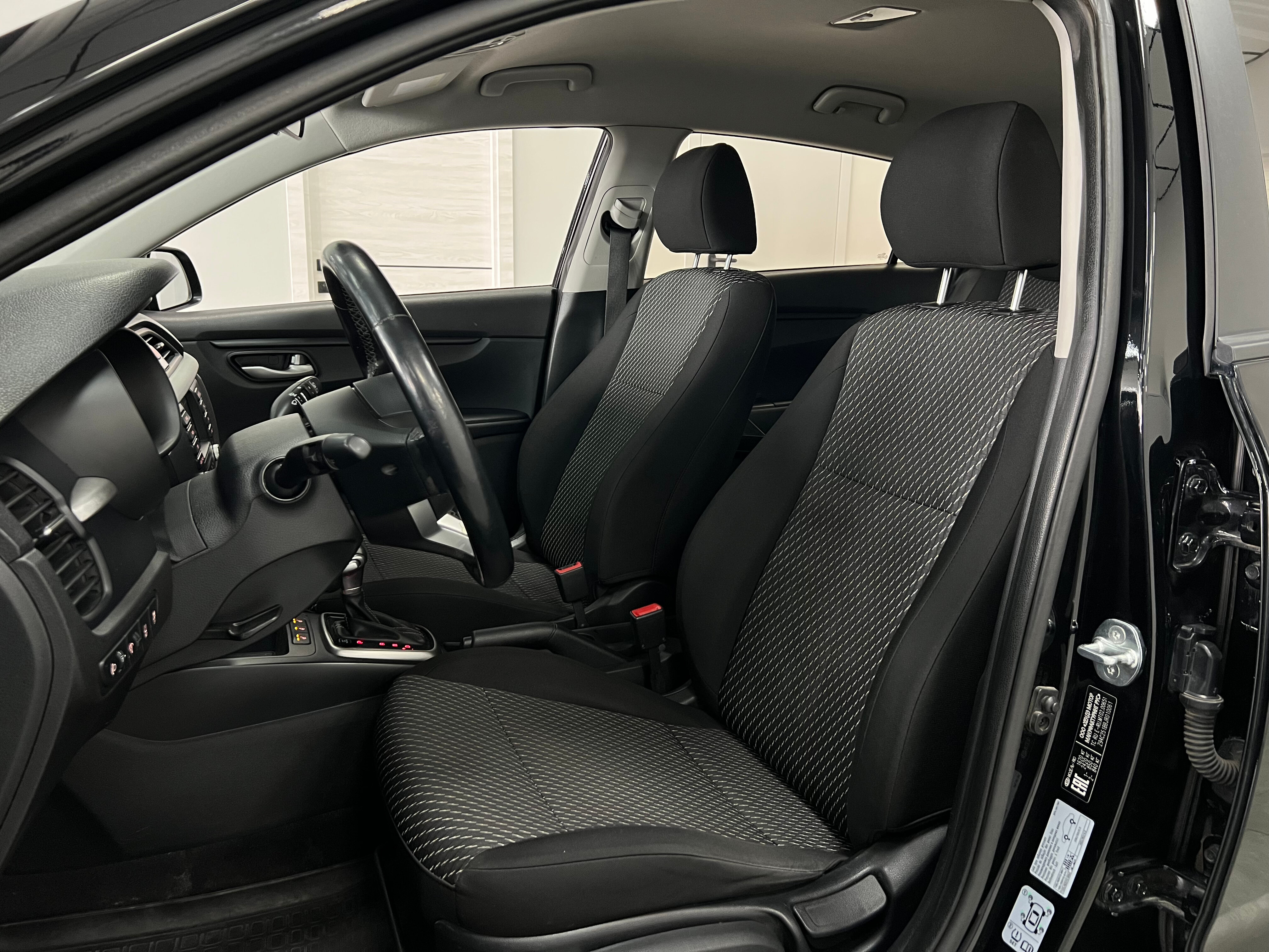 Kia Rio Comfort, 2018 года, пробег 87000 км