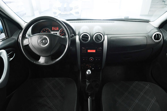 Lada (ВАЗ) Largus Luxe (7 мест), 2017 года, пробег 187000 км