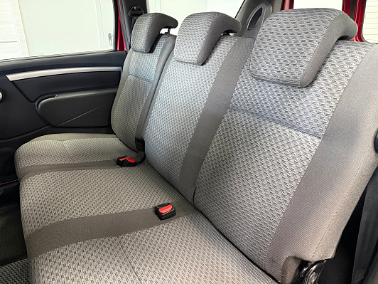 Lada (ВАЗ) Largus Comfort (5 мест), 2018 года, пробег 122000 км