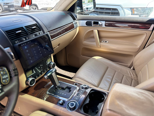 Volkswagen Touareg, 2007 года, пробег 204070 км