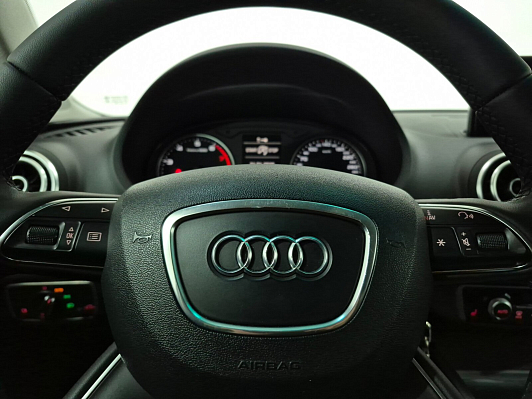 Audi A3 Attraction, 2014 года, пробег 178787 км