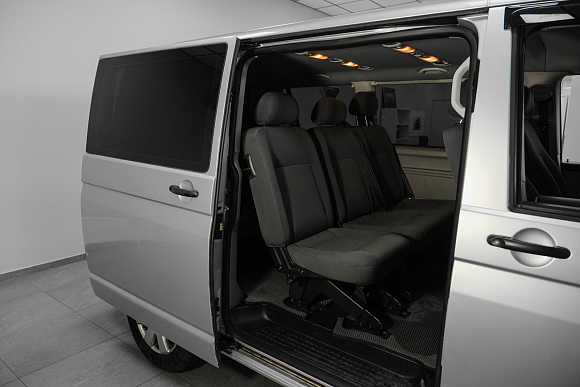 Volkswagen Caravelle, 2011 года, пробег 329081 км