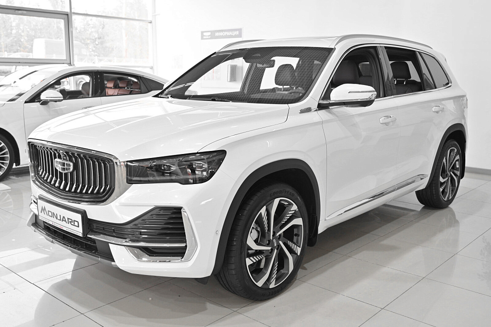 Geely Monjaro Люкс, белый