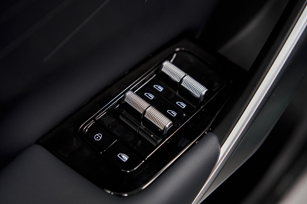 Geely Atlas Flagship, зеленый