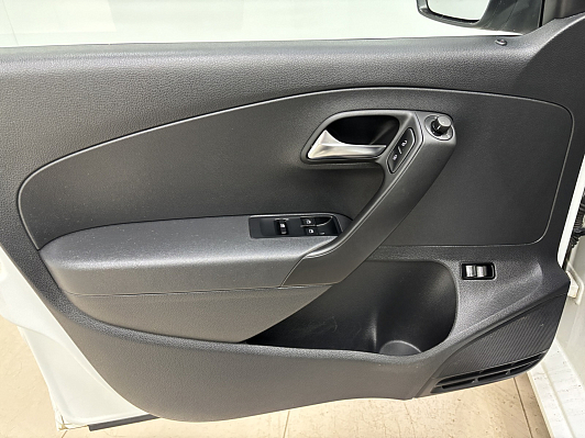 Volkswagen Polo Trendline, 2017 года, пробег 93826 км