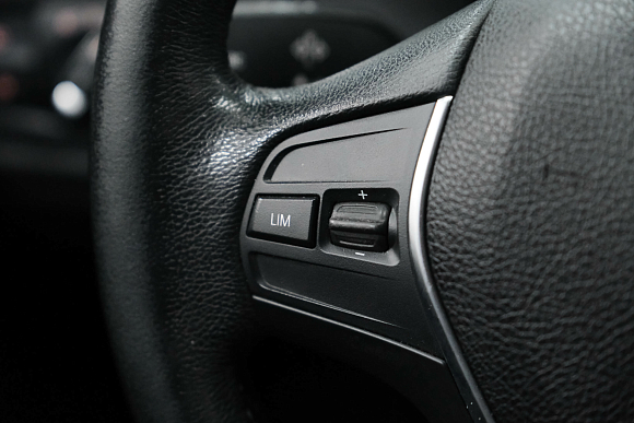 BMW 3 серии 320i xDrive SE, 2017 года, пробег 109900 км