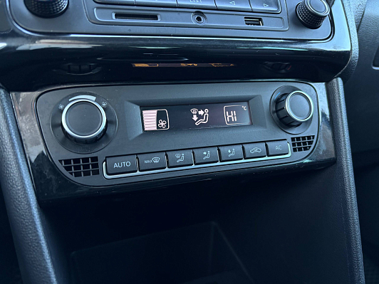 Volkswagen Polo, 2014 года, пробег 215660 км