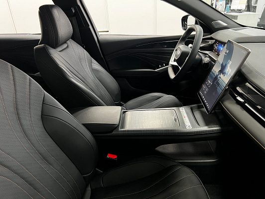 Geely Preface Флагман, 2024 года, пробег 5500 км