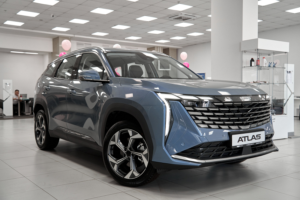 Geely Atlas Спорт, голубой
