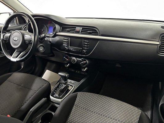 Kia Rio Luxe RED Line, 2018 года, пробег 130829 км