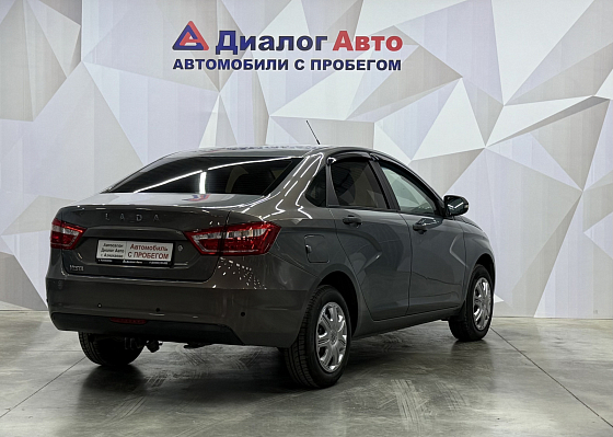 Lada (ВАЗ) Vesta 50 Anniversary, 2016 года, пробег 157227 км