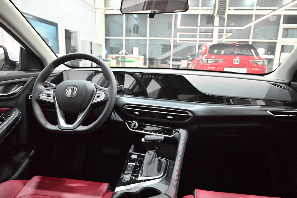 Changan Eado Plus Комфорт, белый