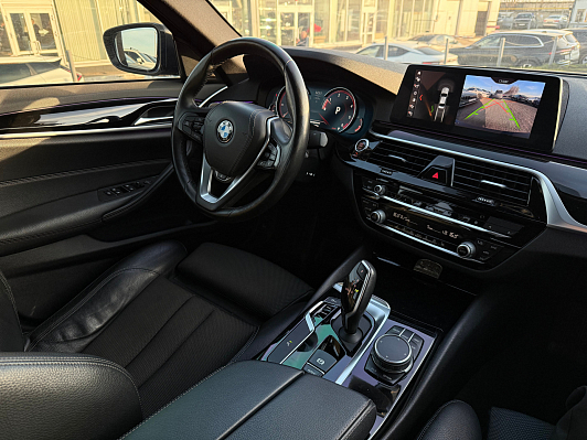 BMW 5 серии 520d Sport Line, 2018 года, пробег 129871 км