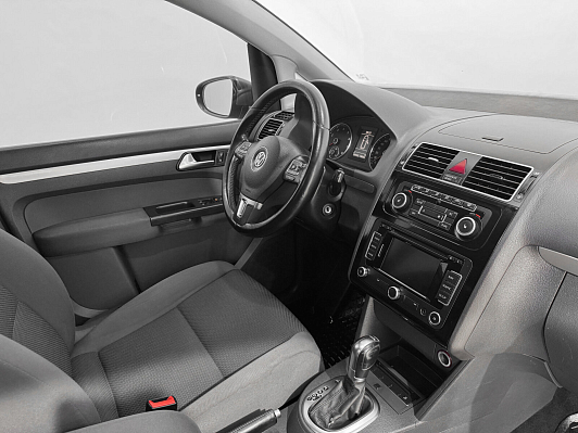Volkswagen Touran Highline, 2011 года, пробег 191555 км