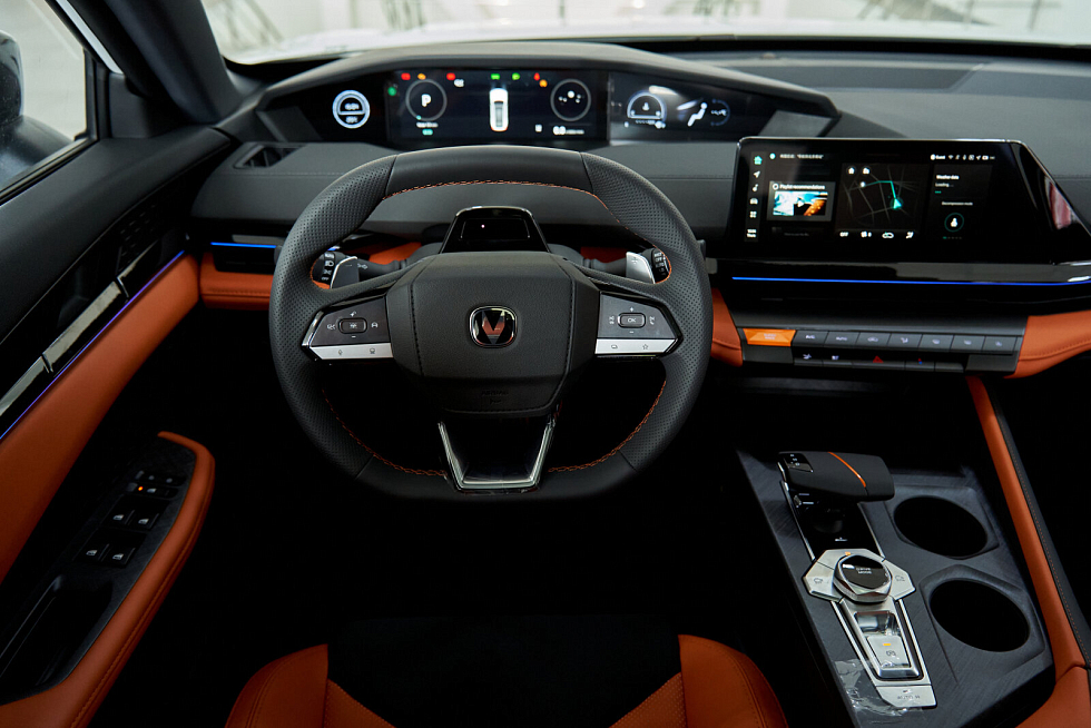 Changan UNI-V Люкс, белый