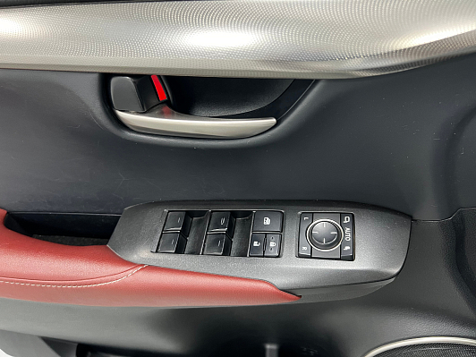 Lexus NX Progressive, 2017 года, пробег 223000 км