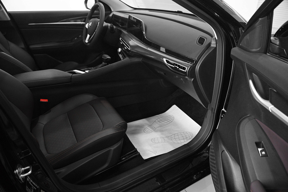 Changan Eado Plus Стандарт, черный