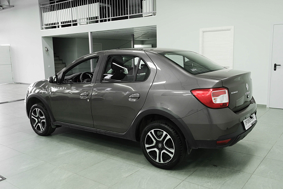 Renault Logan Stepway Life City, 2019 года, пробег 150000 км