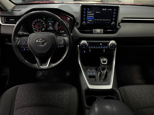 Toyota RAV4 Комфорт, 2021 года, пробег 115000 км