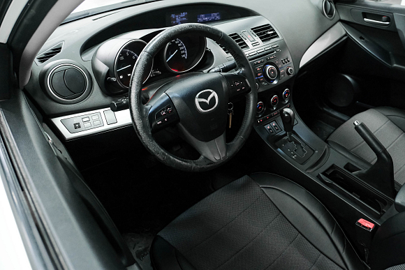 Mazda 3 Touring Plus, 2012 года, пробег 156000 км