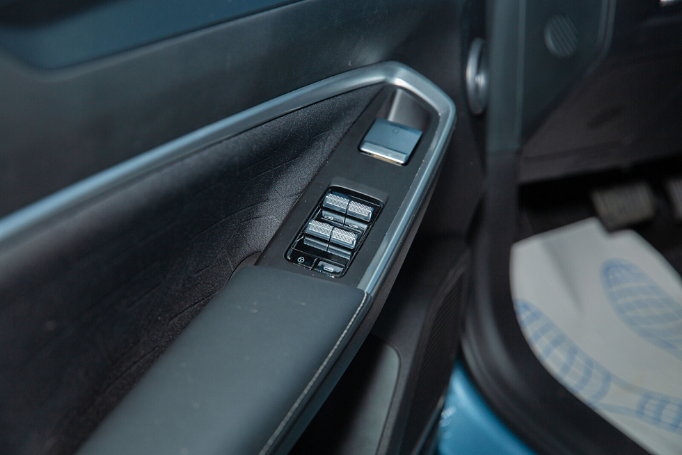 Geely Cityray Luxury, голубой