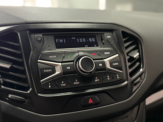 Lada (ВАЗ) Vesta Comfort Light, 2017 года, пробег 191000 км