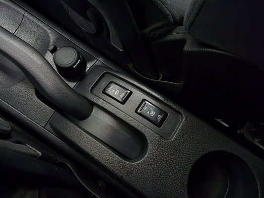 Nissan Tiida, 2010 года, пробег 226257 км