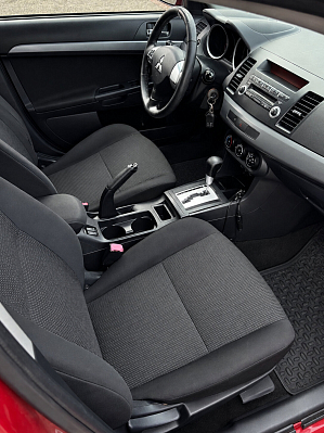 Mitsubishi Lancer, 2011 года, пробег 278868 км