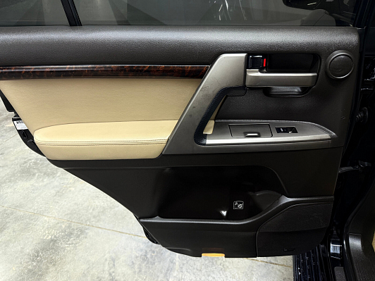 Toyota Land Cruiser, 2011 года, пробег 366802 км