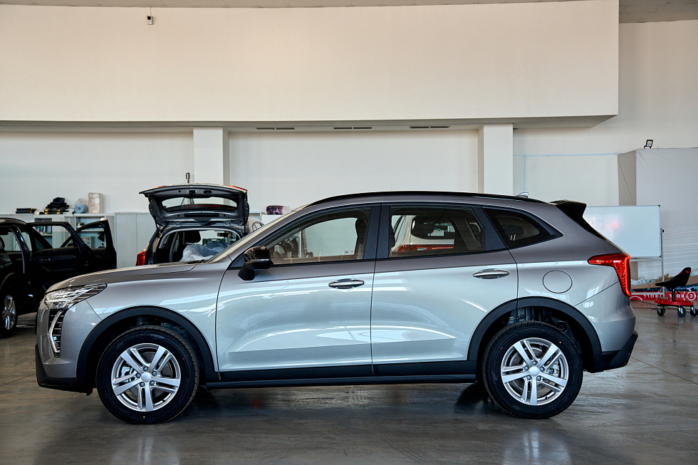 Haval Jolion Премиум, серый
