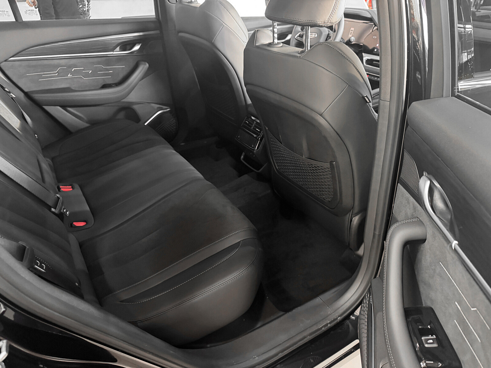 Geely Monjaro Люкс, черный