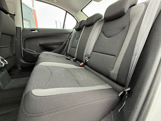 Peugeot 408, 2013 года, пробег 198750 км