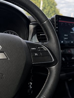 Mitsubishi Outlander Inform, 2013 года, пробег 252500 км