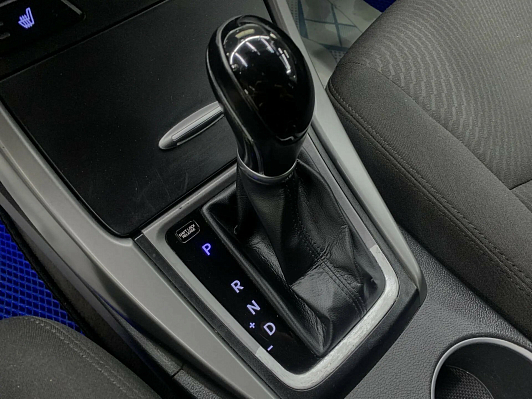 Hyundai Elantra, 2015 года, пробег 214634 км
