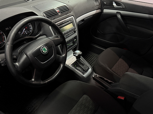 Skoda Octavia Elegance, 2012 года, пробег 280000 км