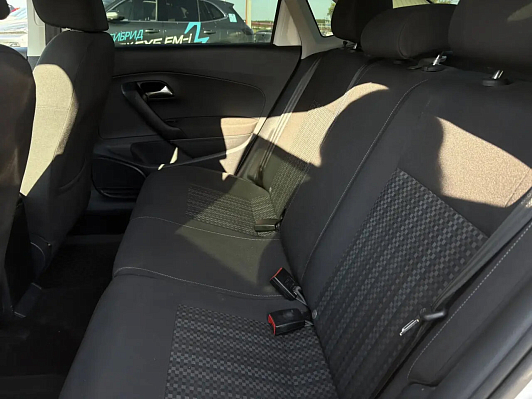 Volkswagen Polo Comfortline, 2020 года, пробег 138400 км