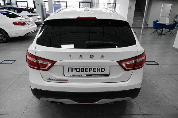 Lada (ВАЗ) Vesta Luxe Multimedia, 2021 года, пробег 183000 км