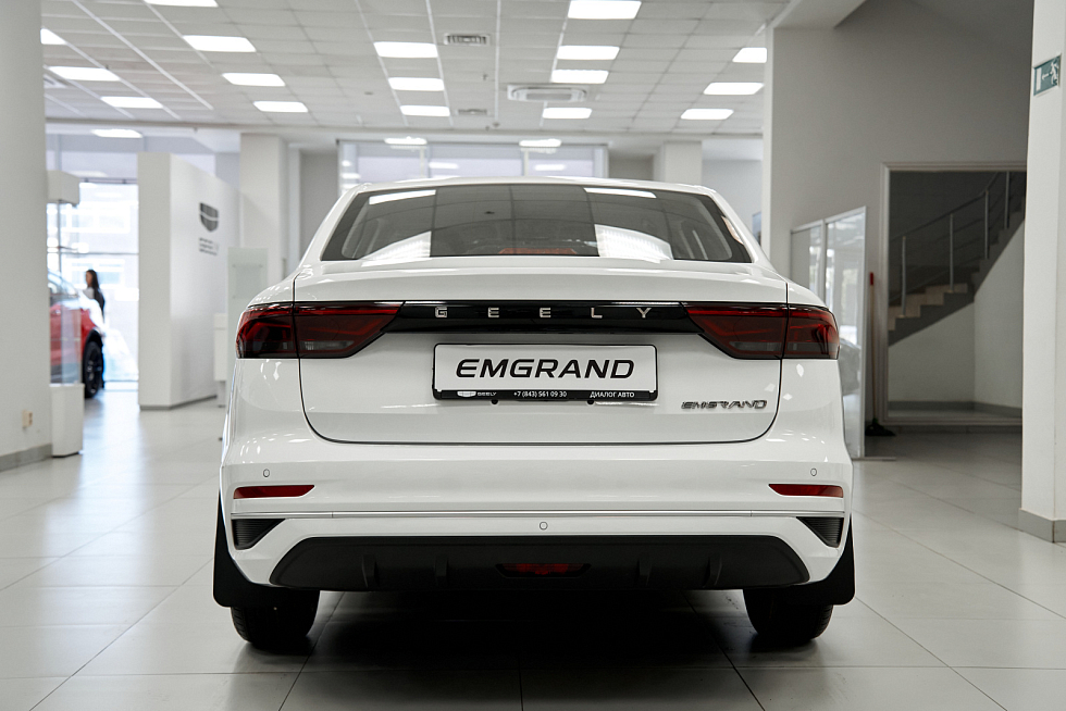 Geely Emgrand Flagship, белый
