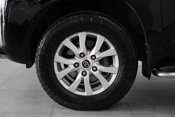 Toyota Land Cruiser, 2011 года, пробег 311307 км