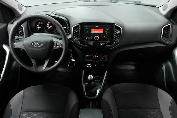 Lada (ВАЗ) XRAY Comfort, 2018 года, пробег 40000 км