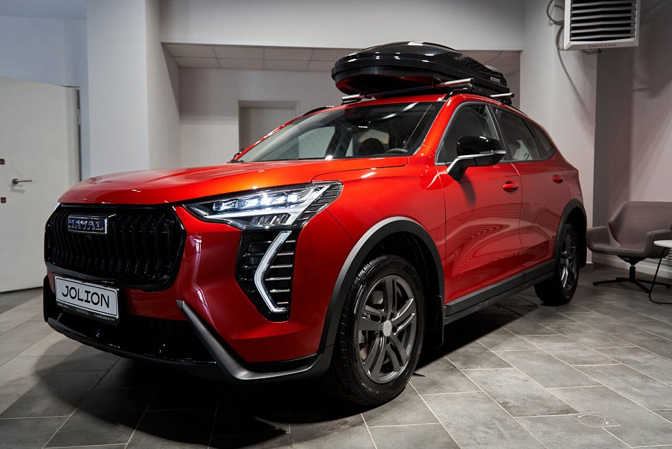 Haval Jolion Премиум, красный